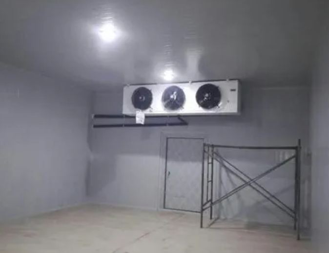  冷庫保溫是用噴涂式還是庫板式，哪種好